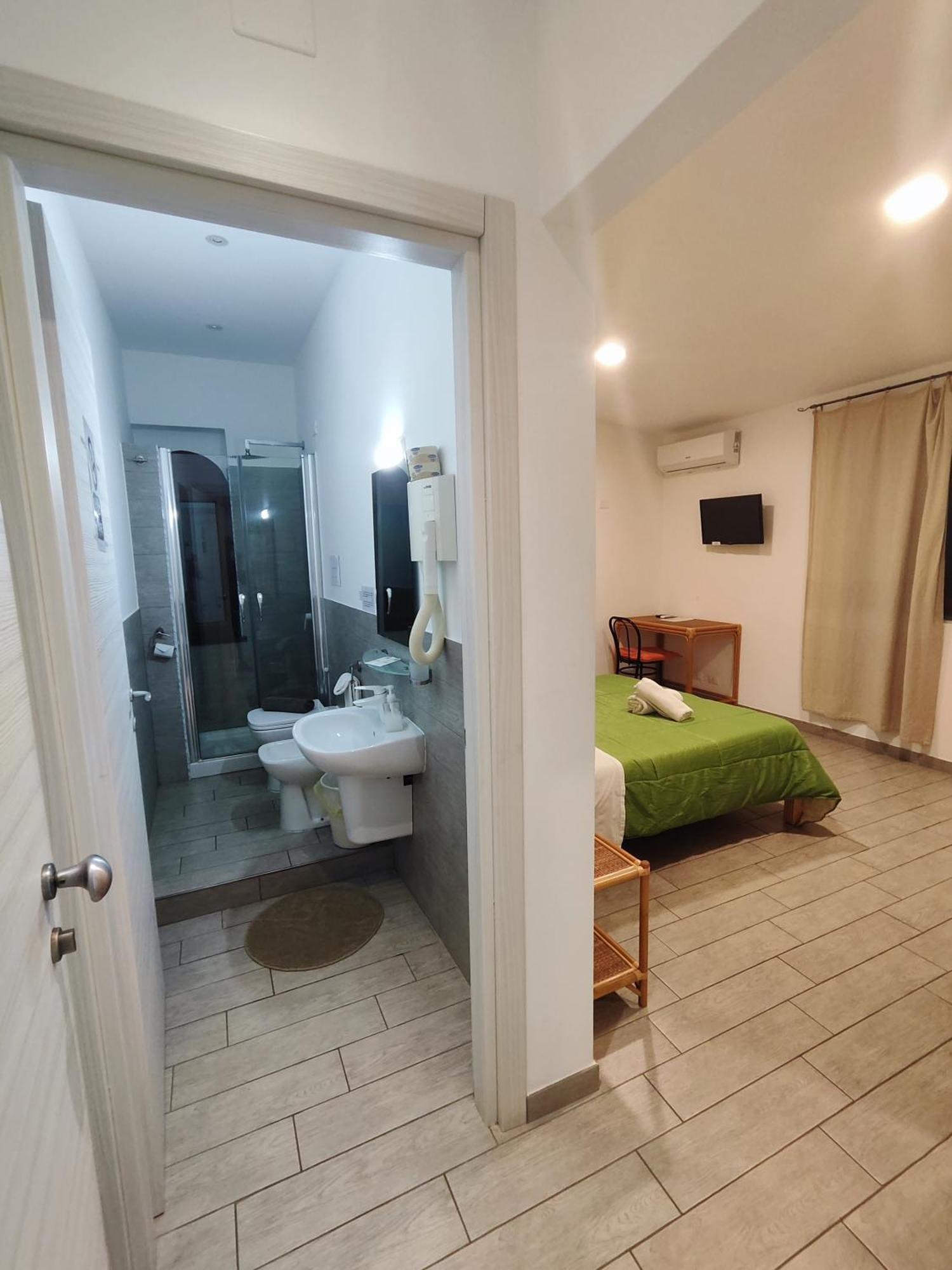 Hotel Faraglione Vulcano (Isola)
